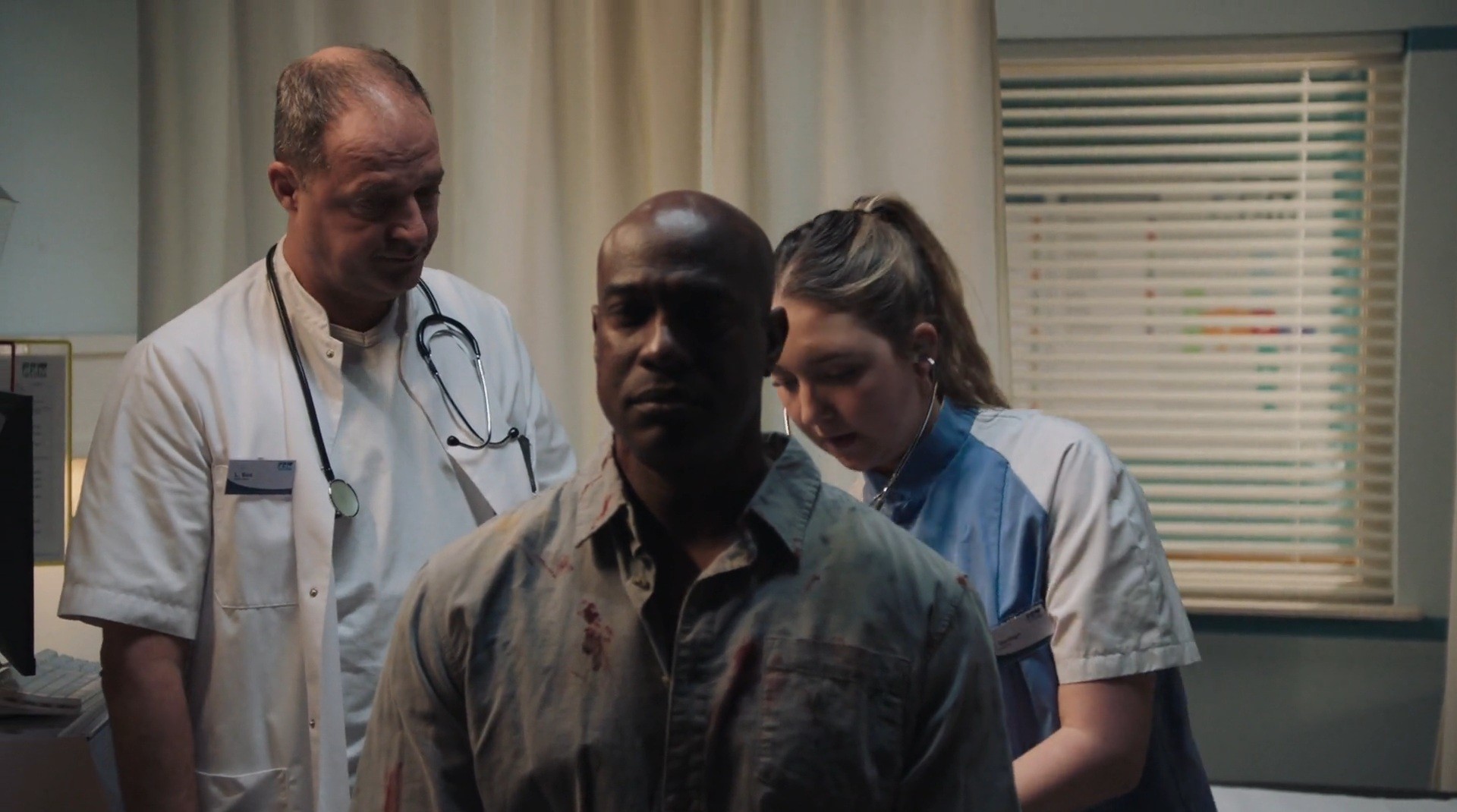 Niemand merkt dat Demi zichzelf met pillen overeind houdt